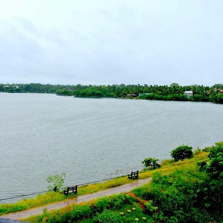Lake City Resort Anuradhapura Exteriör bild