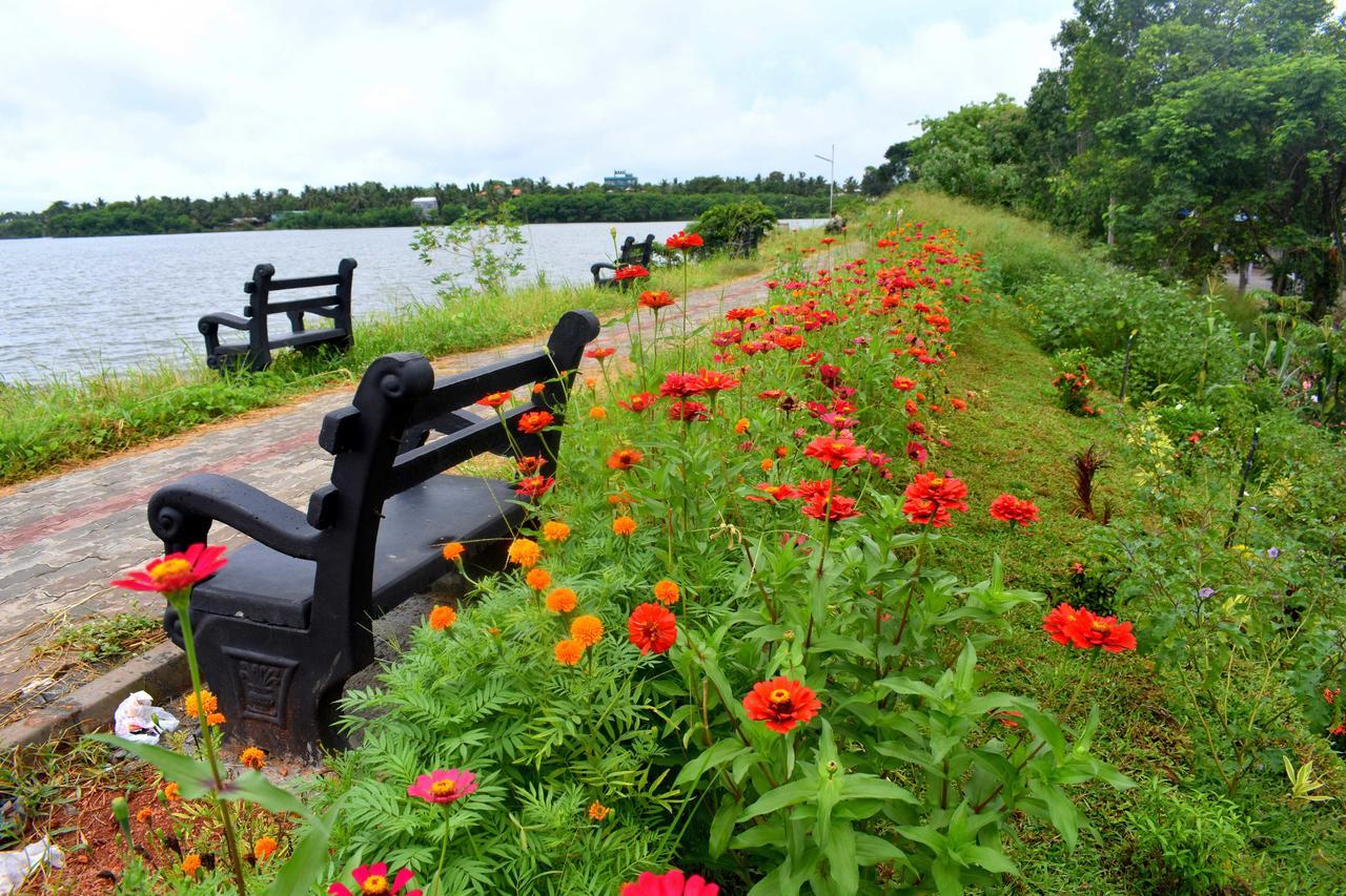 Lake City Resort Anuradhapura Exteriör bild