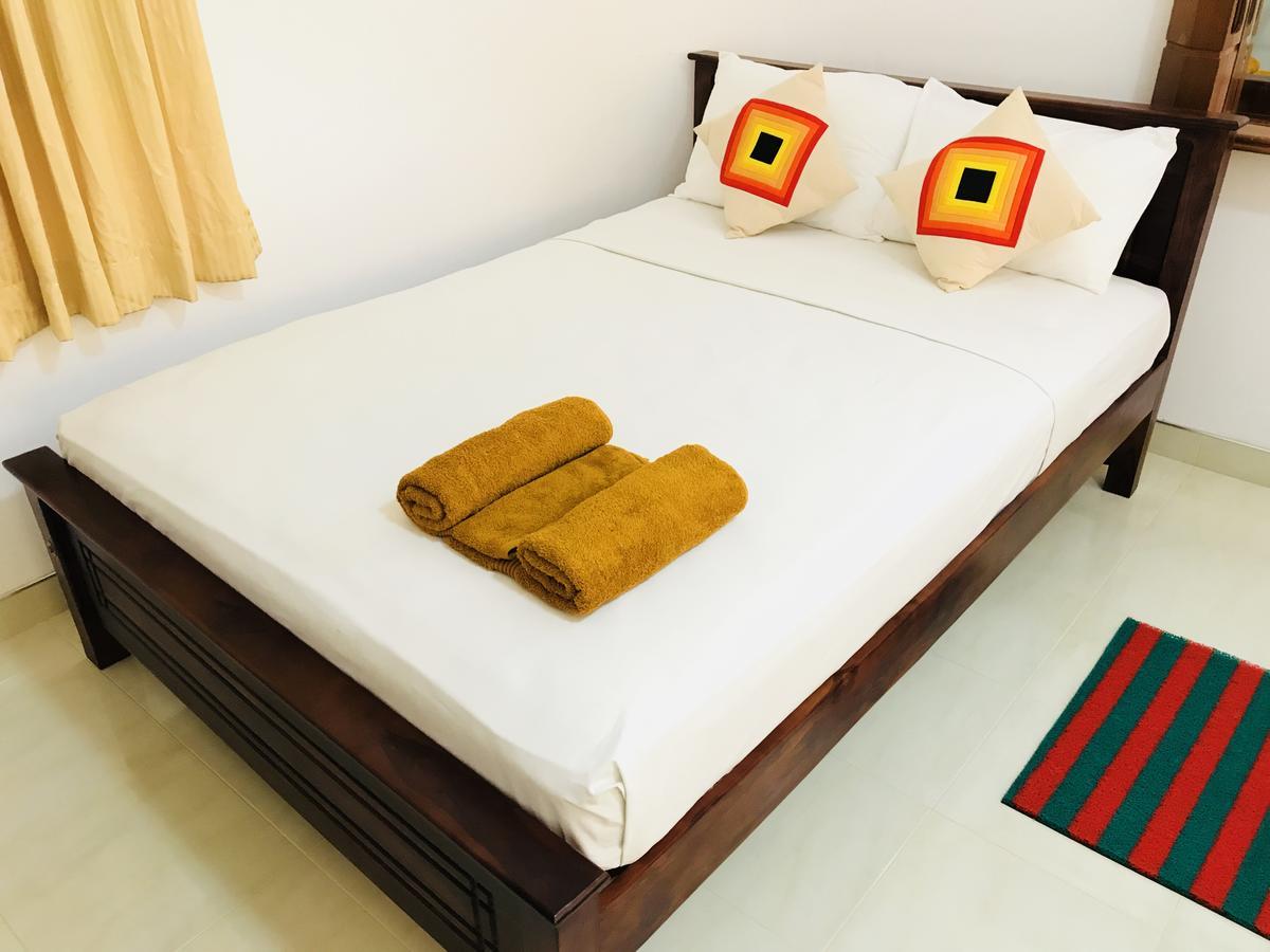 Lake City Resort Anuradhapura Exteriör bild