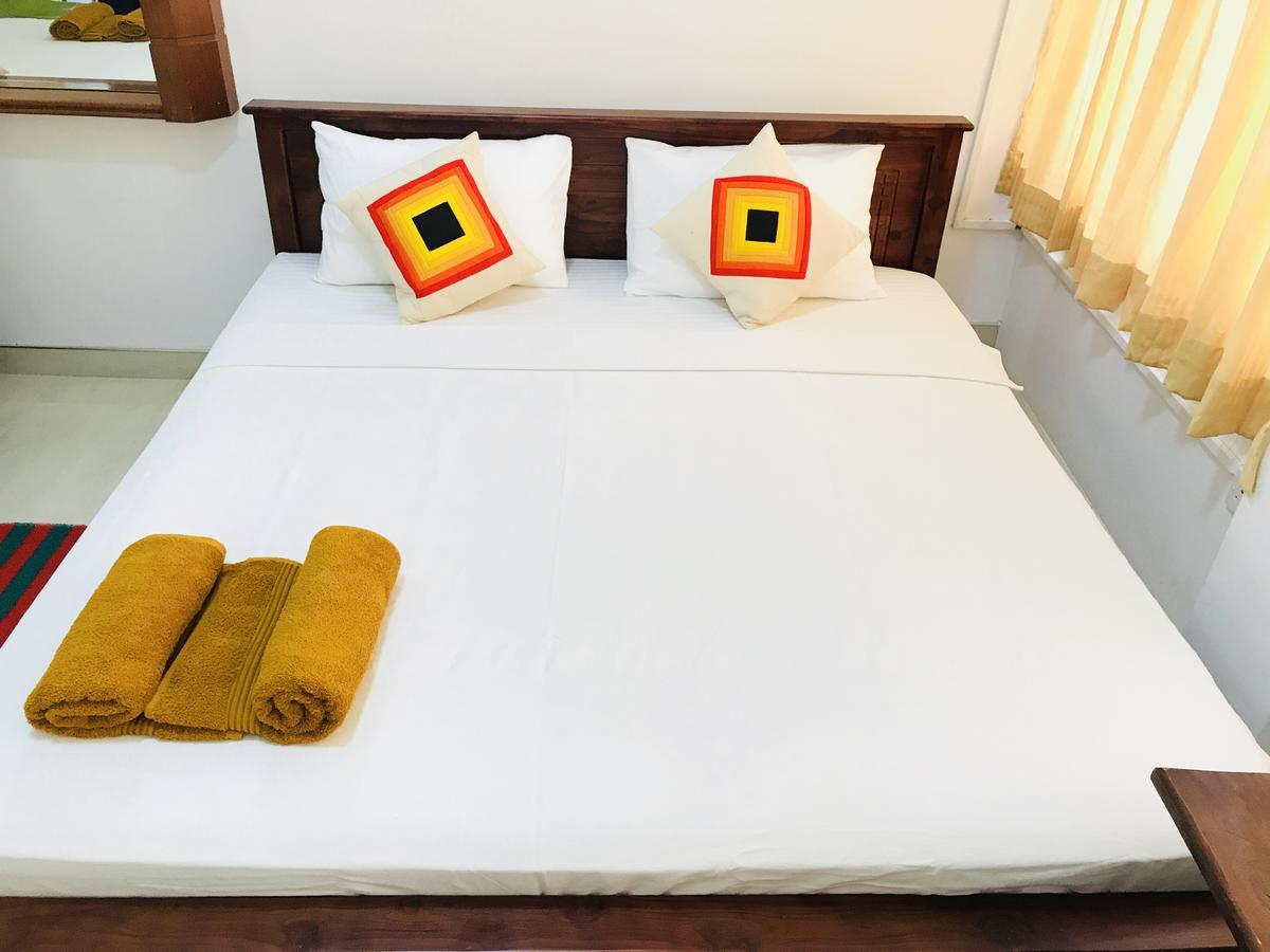 Lake City Resort Anuradhapura Exteriör bild
