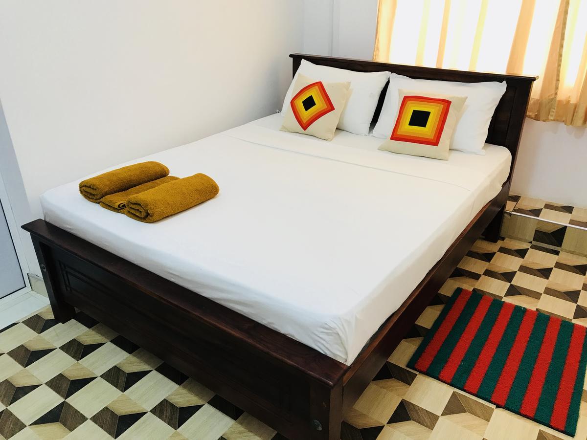 Lake City Resort Anuradhapura Exteriör bild