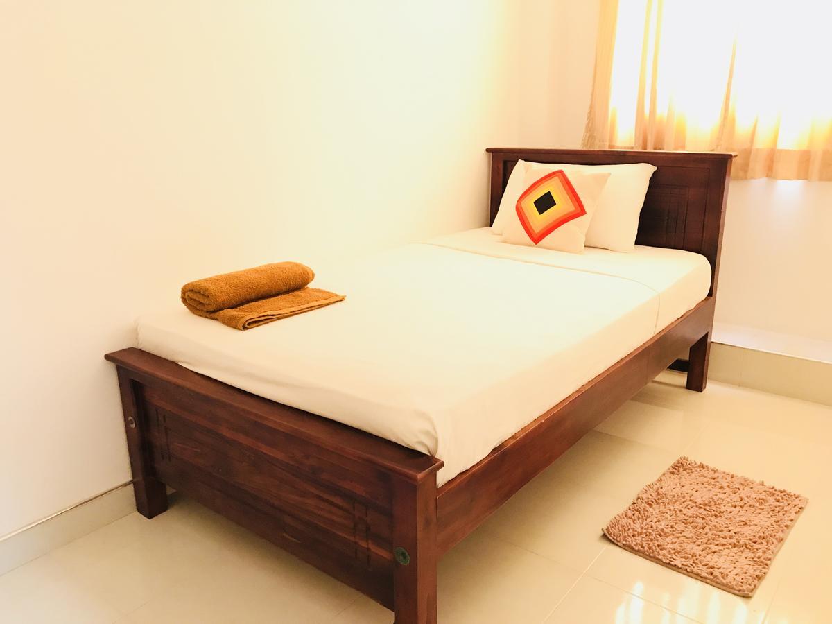 Lake City Resort Anuradhapura Exteriör bild
