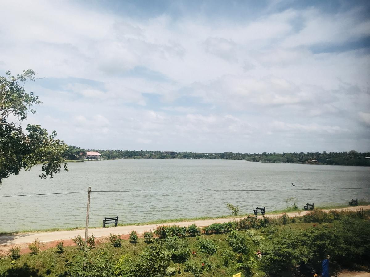 Lake City Resort Anuradhapura Exteriör bild