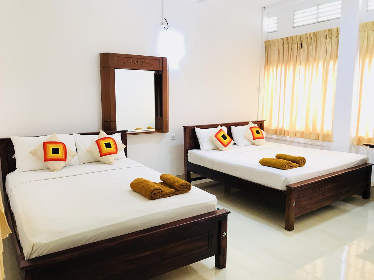 Lake City Resort Anuradhapura Exteriör bild